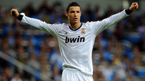 NBA半场：巴恩斯14分，马刺77-57领先鹈鹕（NBA半场战报：巴恩斯砍下14分，马刺77-57暂领先鹈鹕）