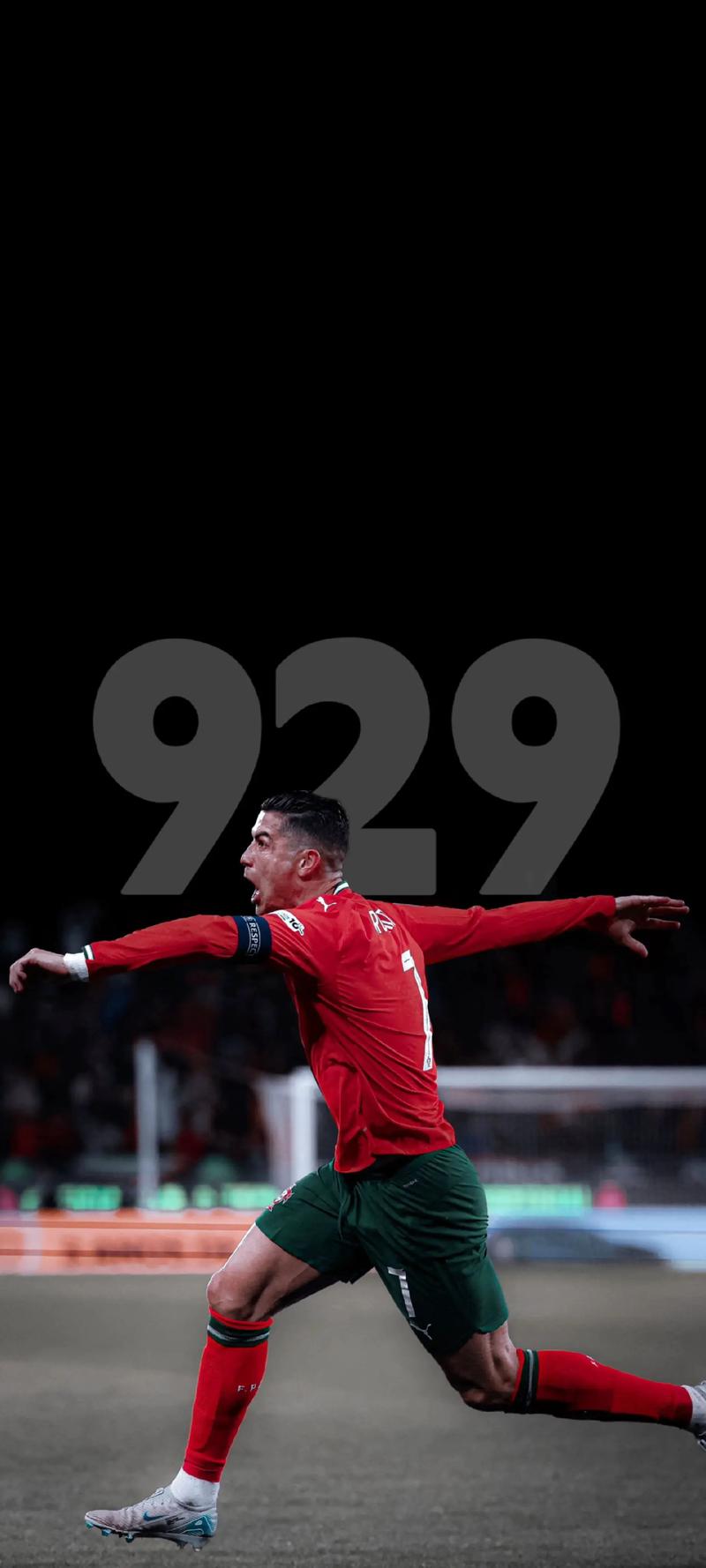 王博豪：那次射门机会我应该打上角；欧洲联赛对我锻炼大（王博豪：那次良机该打上角，欧洲联赛让我收获颇丰）