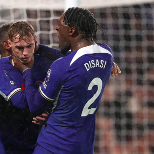 罗马推出黑胶唱片版队歌：限量版售价49.9欧，普通版19.9欧（罗马发布队歌黑胶唱片：限量版49.9欧，标准版19.9欧）