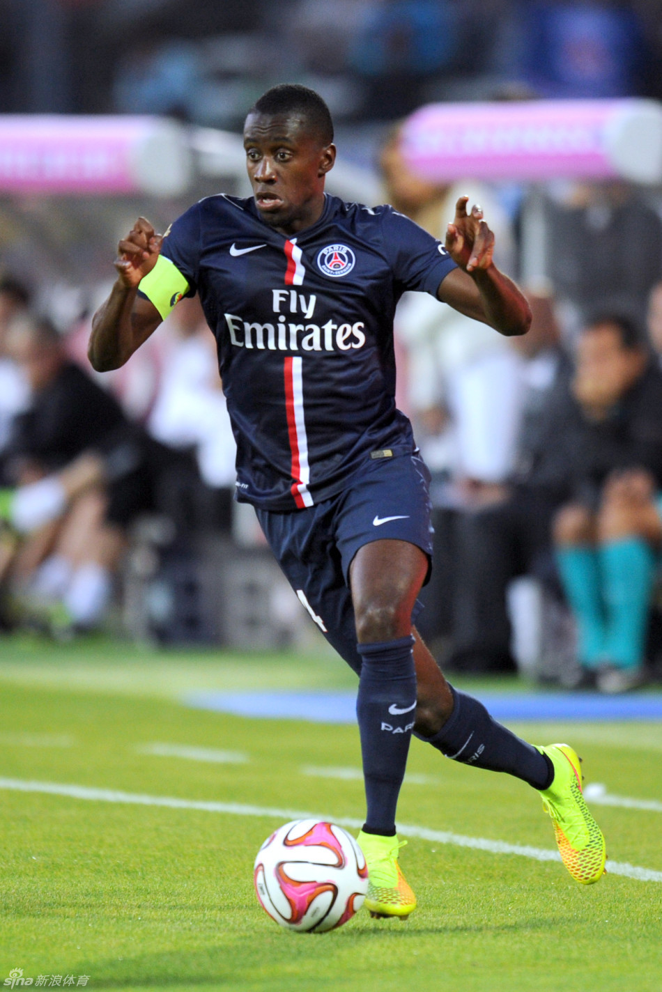 韩旭：舆论说我为了国内挣钱不参加海外联赛，当时觉得很委屈（韩旭谈被指为赚国内钱不打海外联赛：当时很委屈）