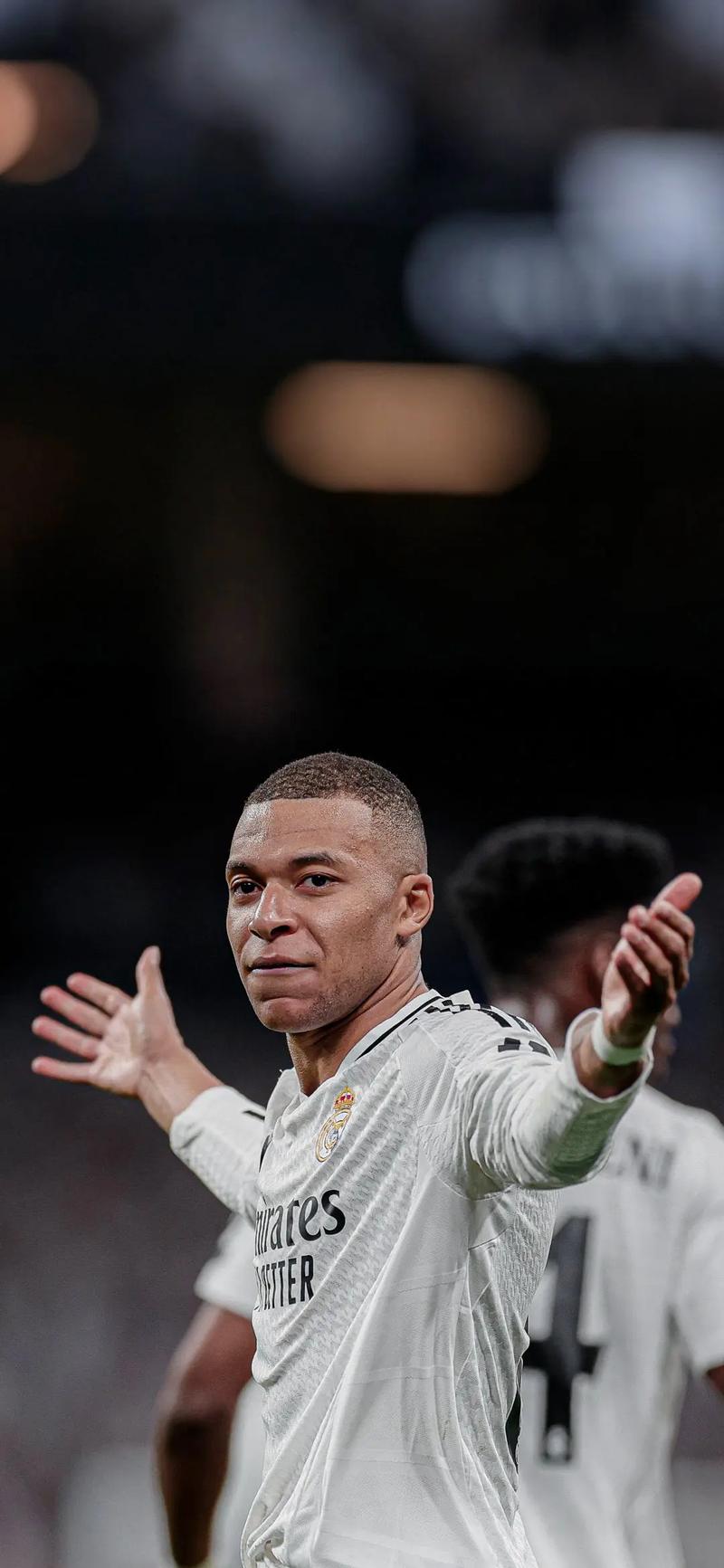 卡拉格：我认为萨拉赫的行为是耻辱，这是和经纪人精心安排的（卡拉格怒斥：萨拉赫行径可耻，与经纪人联手策划）