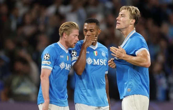 镜报：曼联签谢什科可能要7000万镑，球员和莱比锡有君子协议（镜报：曼联引进谢什科或需7000万英镑，球员与莱比锡存在君子协议）