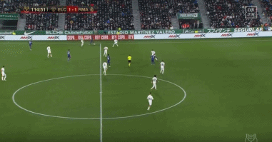 篮球湖人替补阵容得分爆炸，创赛季新高（湖人替补火力全开，得分刷新赛季新高）